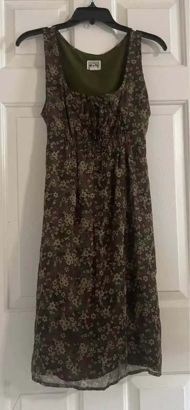 Girls Converse Brand Dress Size 16